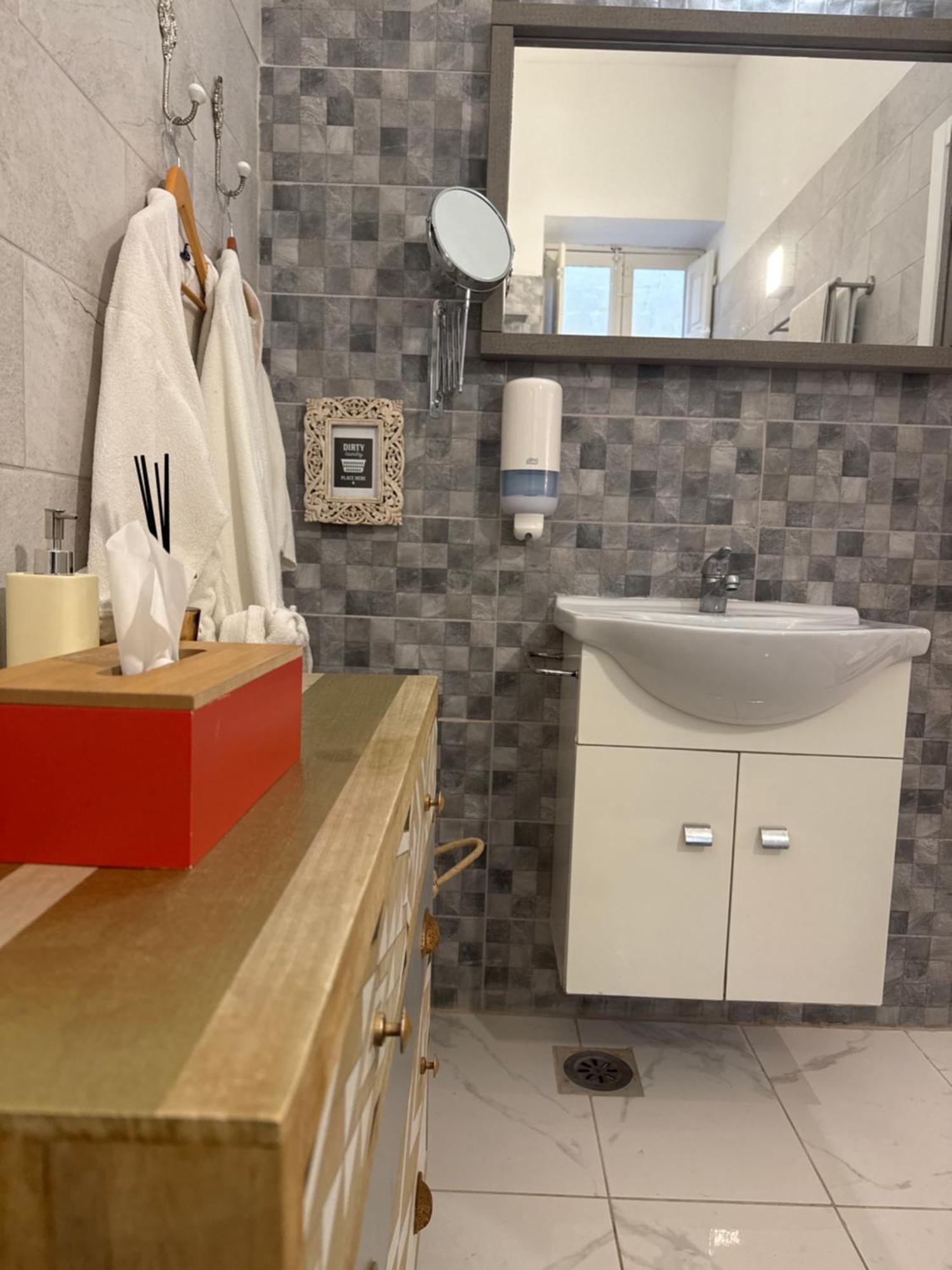 דירות Bebirgu Palazzino Luxury 2 Jacuzzi To Share מראה חיצוני תמונה